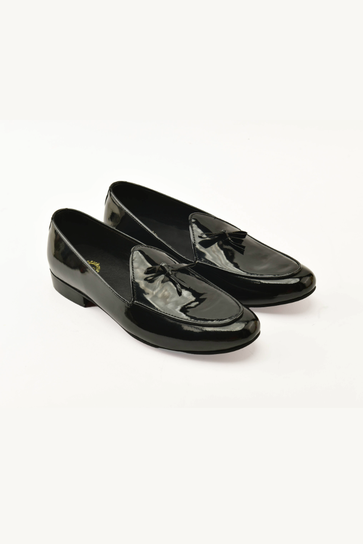 BLACK SHINY BOW STRIP MOCCASION SHOES