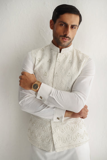 WHITE EMBOSSED DAMAN WAIST COAT