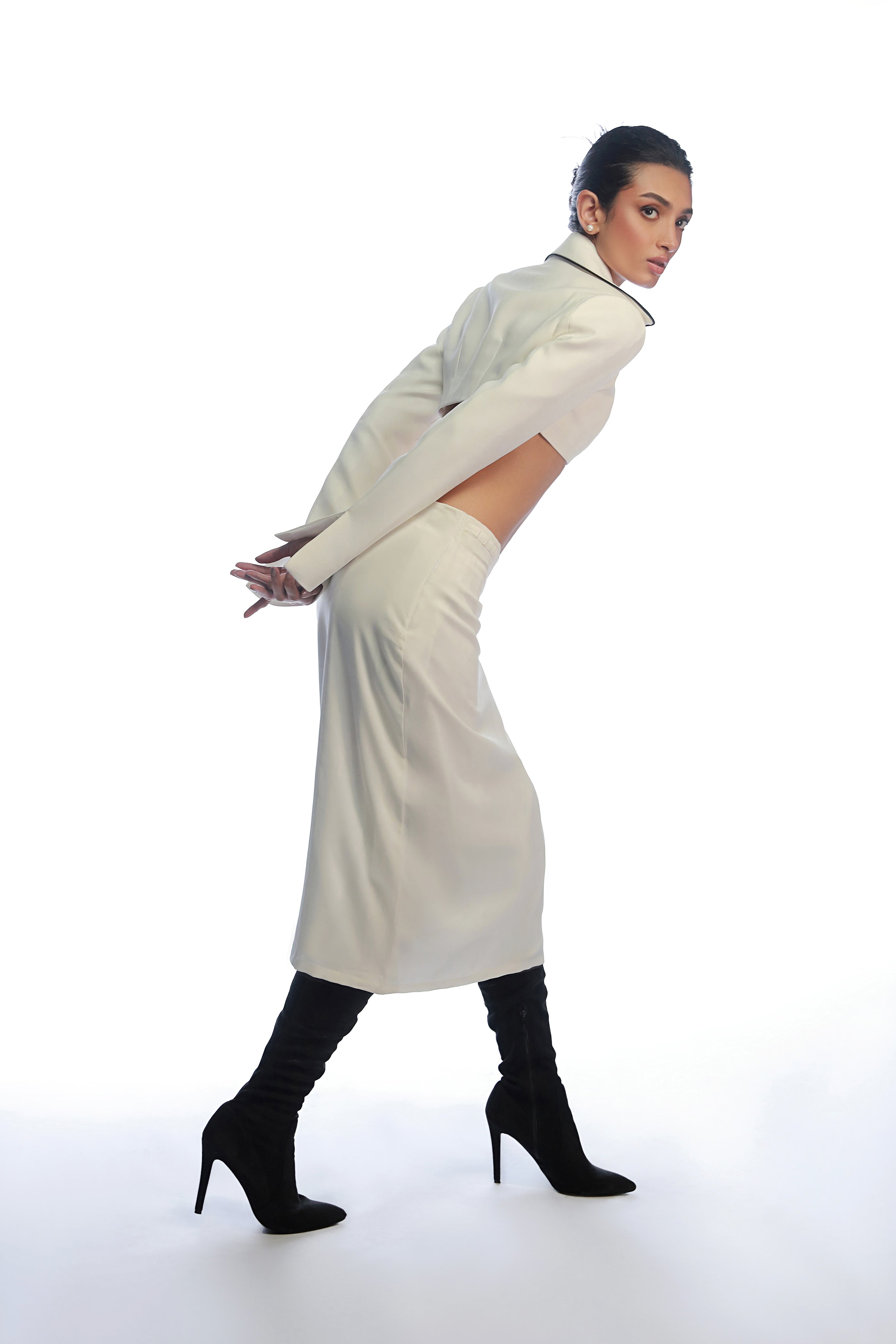 HER BOLD Clothing humyaunalamgir