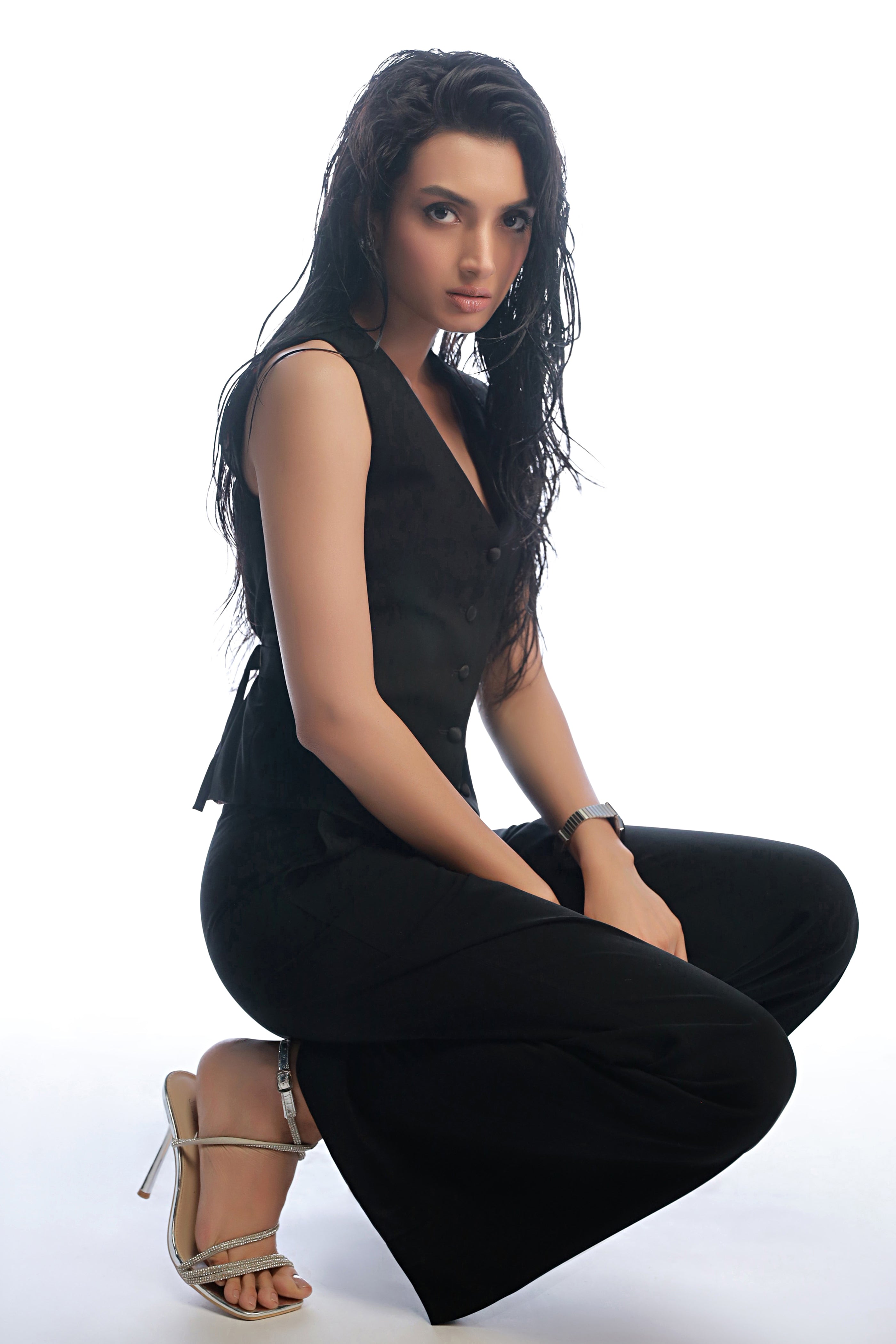 HER BLACK Clothing humyaunalamgir