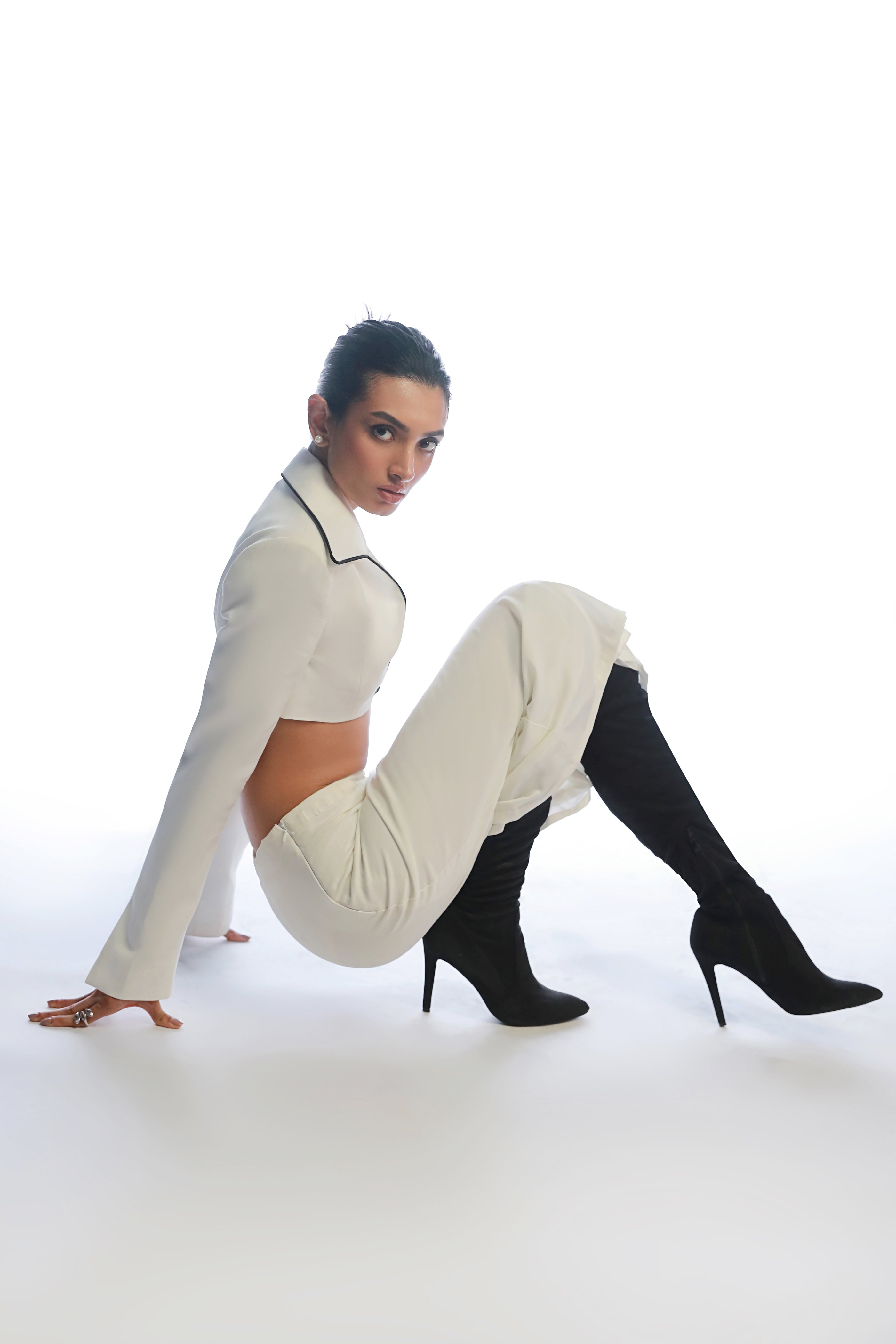 HER BOLD Clothing humyaunalamgir