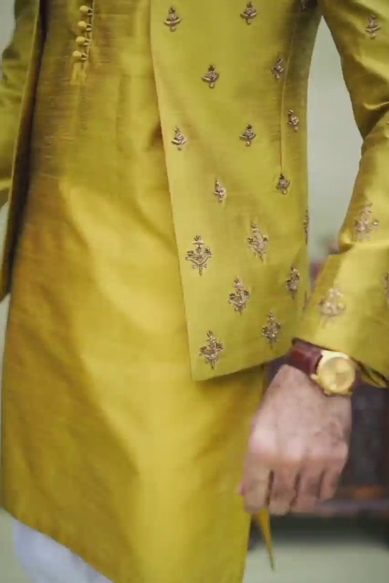 MUSTARD RAW SILK GOLDEN HANDWORK FRONT OPEN PRINCE COAT Mehndi Collection humyaunalamgir
