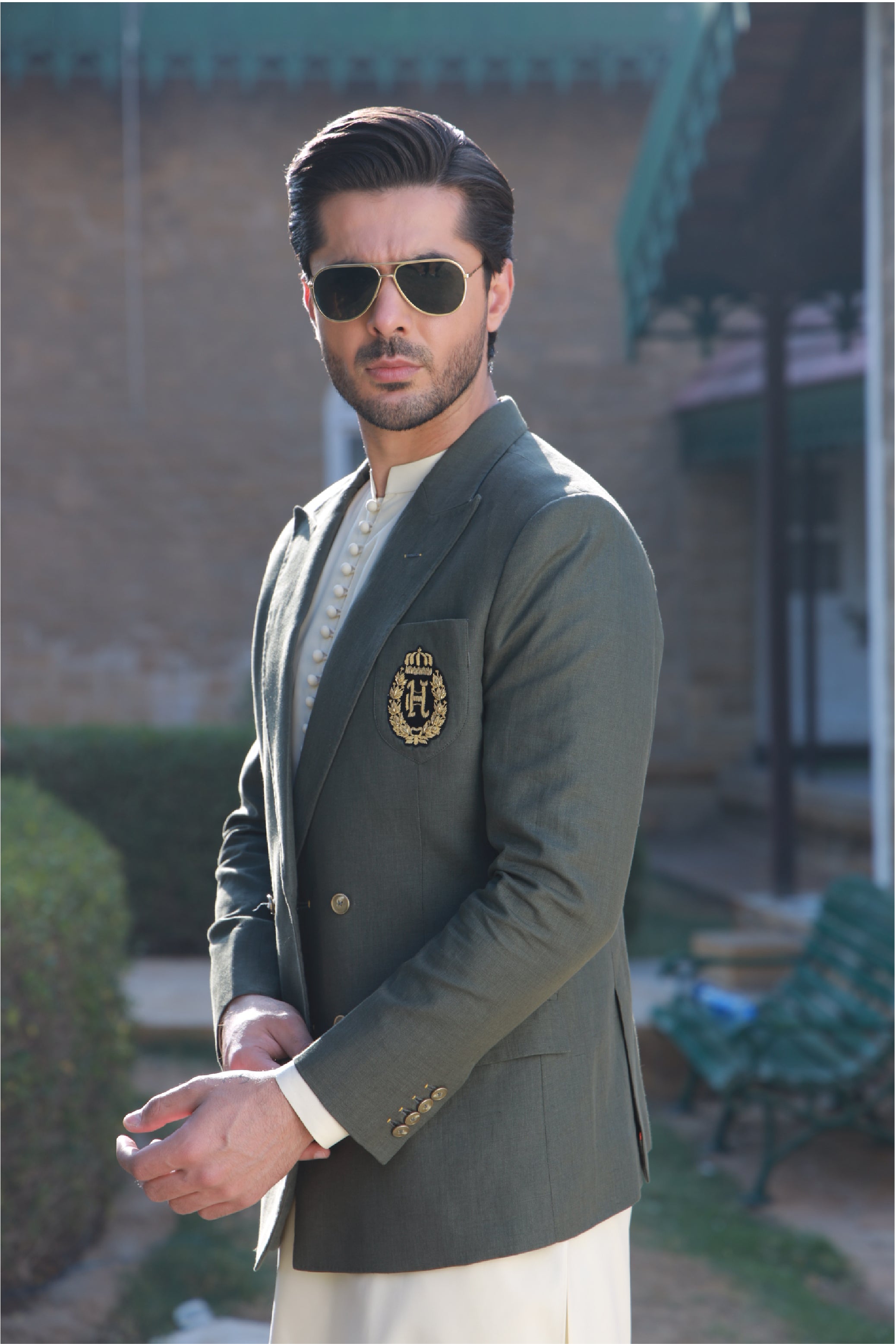 OLIVE GREEN LINEN DOUBLE BREASTED BLAZER Humayunalamgir