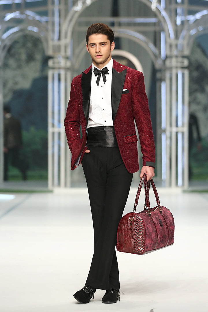 RED NET SEQUENCE TUX RUNWAY humyaunalamgir S