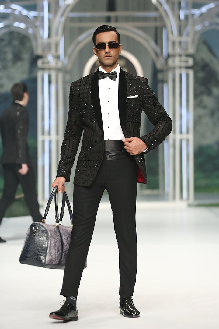BLACK EMBOSSED CUT DANA HANDWORK TUX RUNWAY humyaunalamgir S