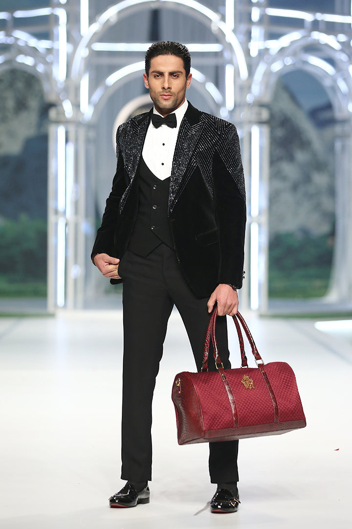 BLACK VELVET CUT DANA TUX RUNWAY humyaunalamgir S