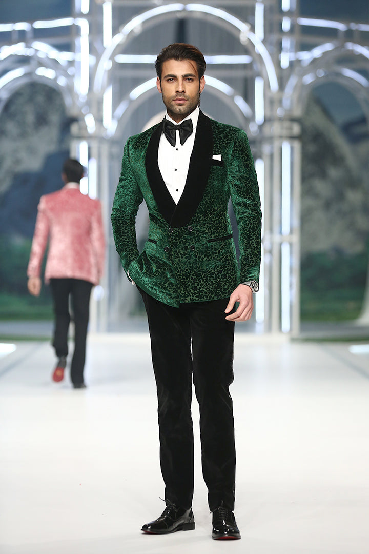 GREEN VELVET FLORAL TUX RUNWAY humyaunalamgir S