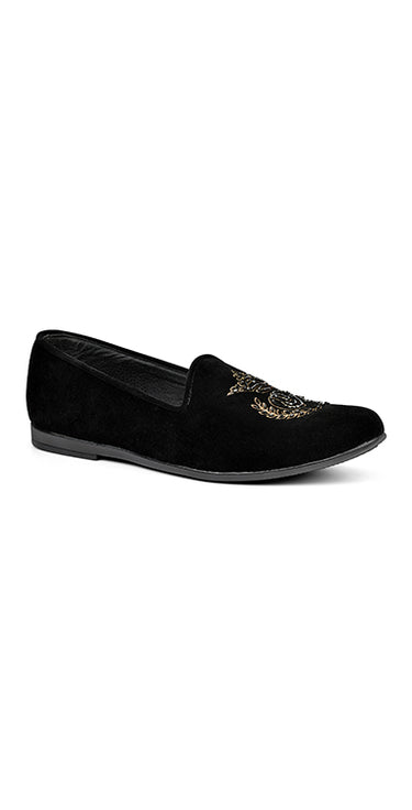 Black Out Velvet Pumps