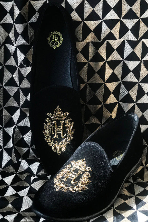 Black velvet Pumps Humayun Alamgir 40