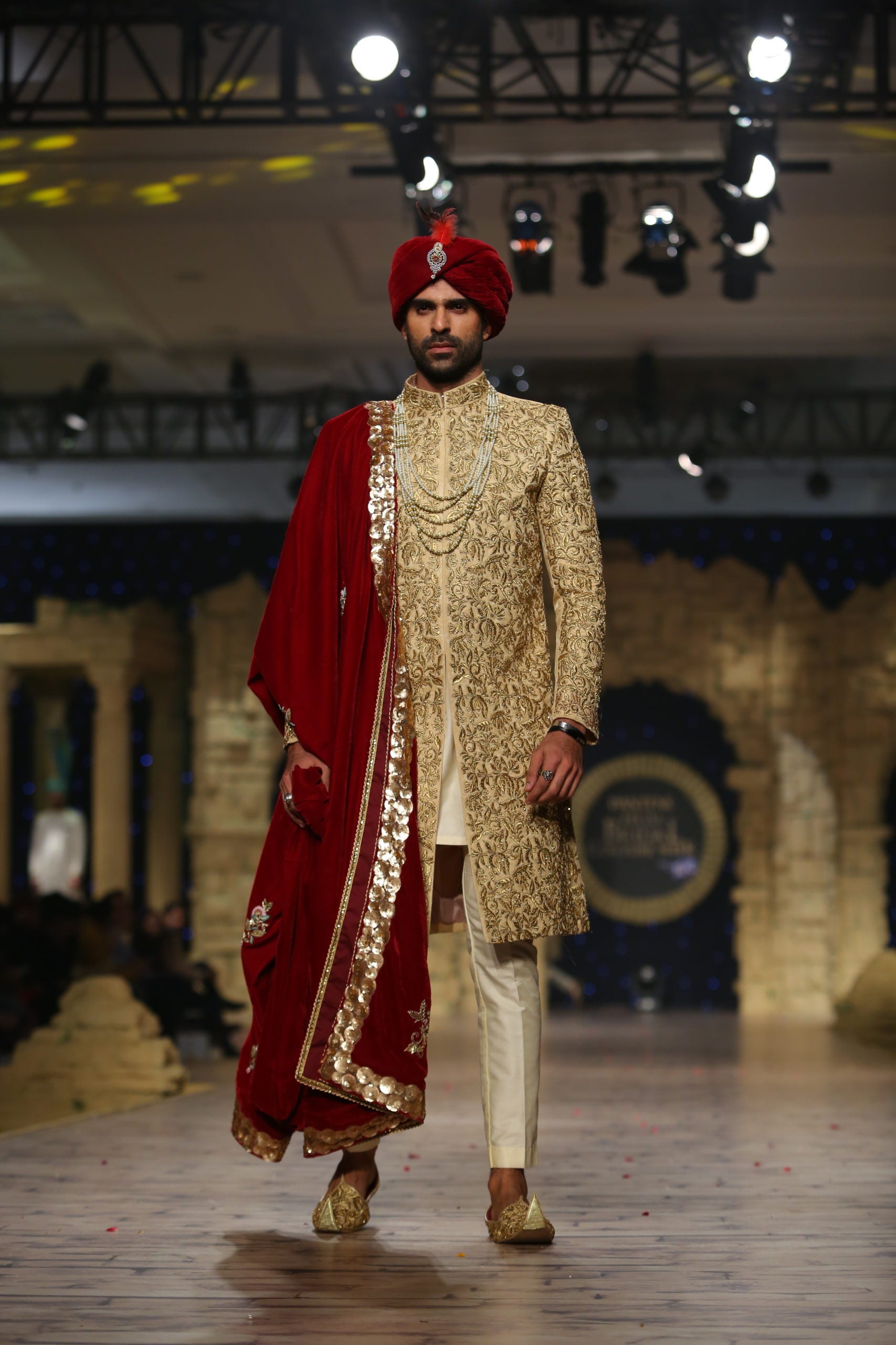 HA-NZ-016 RUNWAY humyaunalamgir S