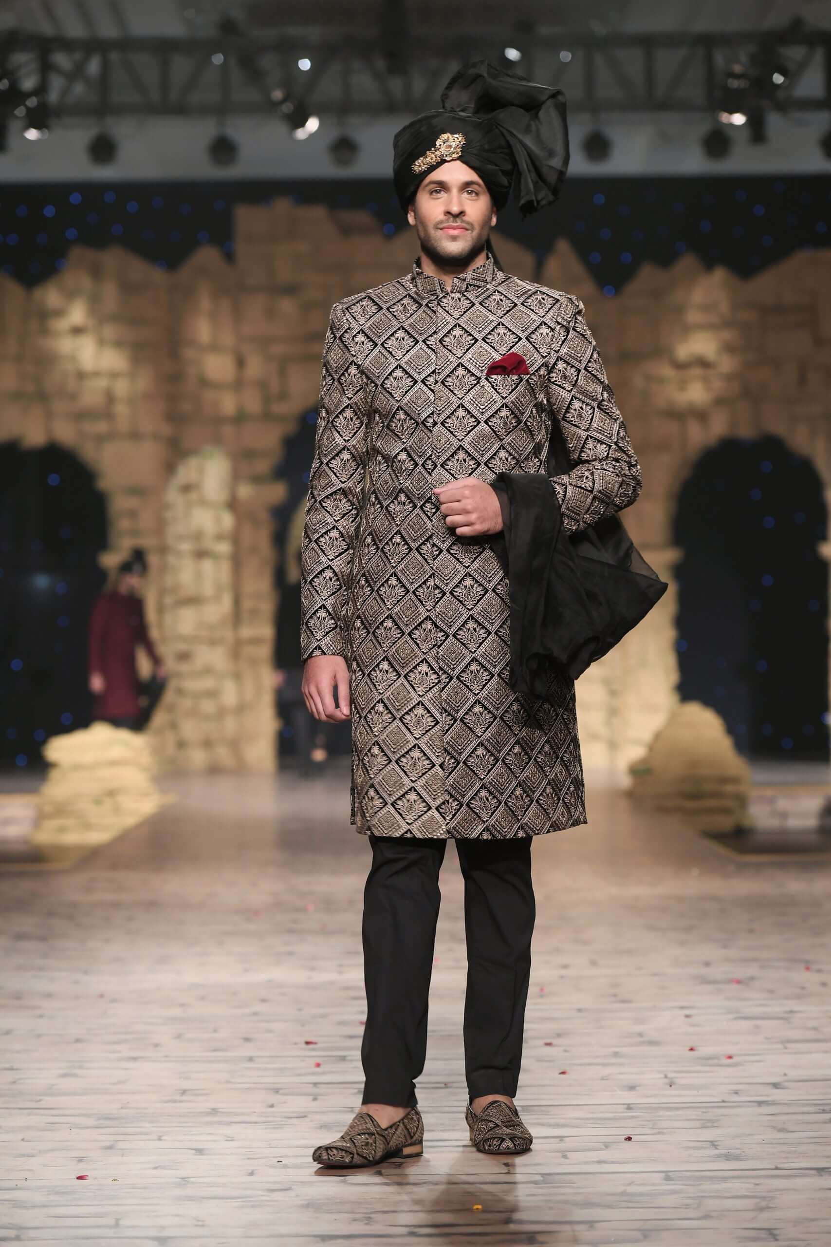 BLACK AND GOLD JACQUARD SHERWANI HumayunAlamgir L