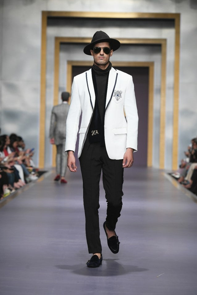 HA-FPW-19-05 RUNWAY HumayunAlamgir