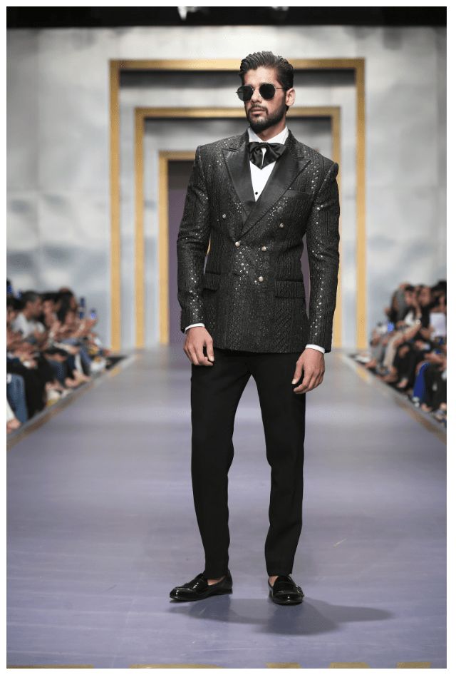 HA-FPW-19-16 RUNWAY humyaunalamgir