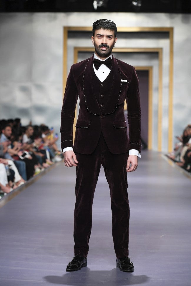 HA-FPW-19-10 RUNWAY humyaunalamgir