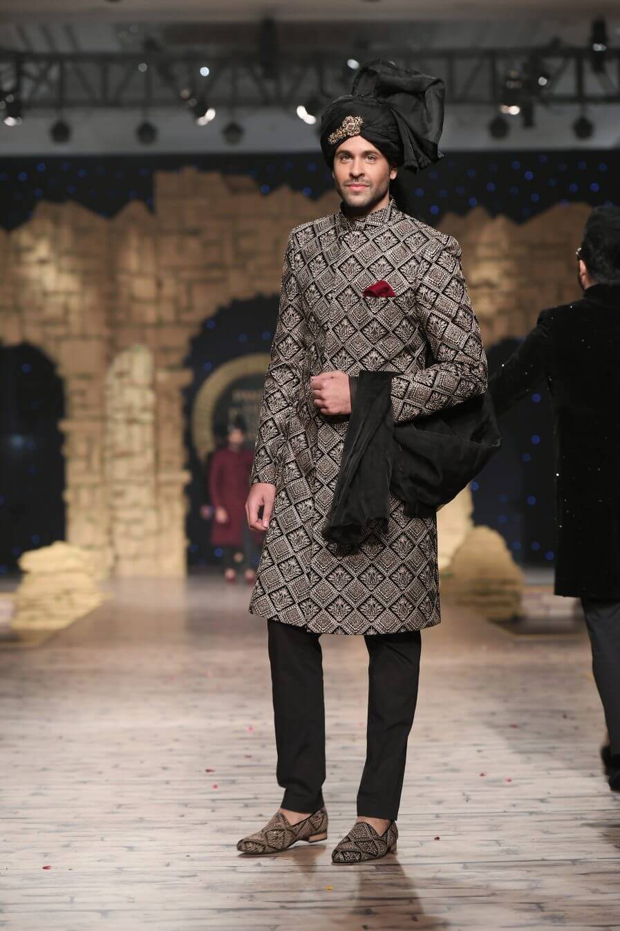 BLACK AND GOLD JACQUARD SHERWANI HumayunAlamgir